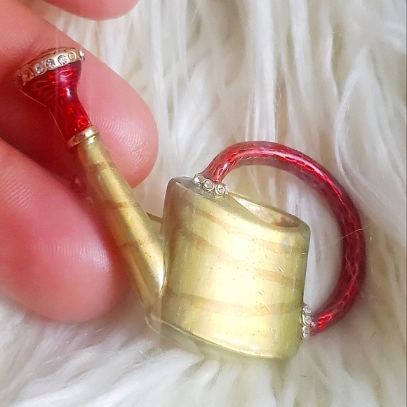 >MMA Gold Tone And Red Kettle Brooch Pin. Signed Fbs MMA. 🌴 - Picture 2 of 5